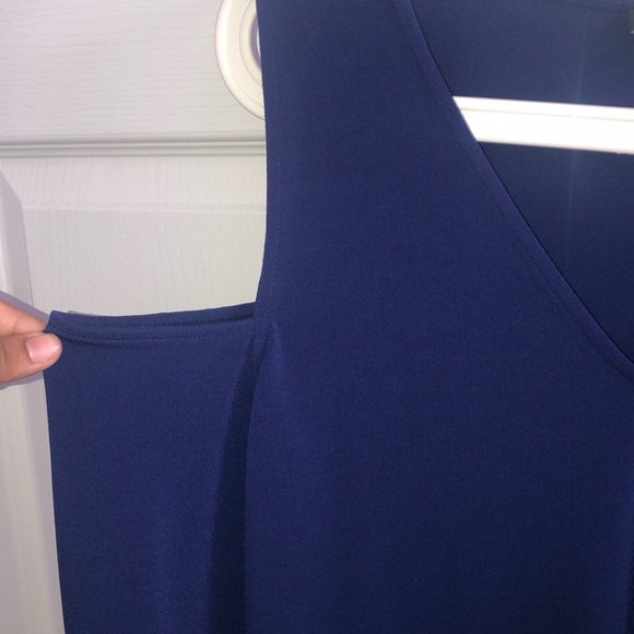 Express Cold-Shoulder Blouse - Picture 5 of 5